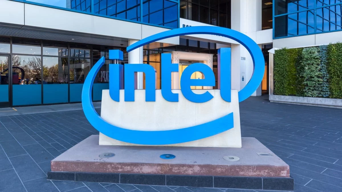 Intel Core 10e génération : 10 coeurs et 20 threads jusqu’à 5,30 GHz pour l’i9